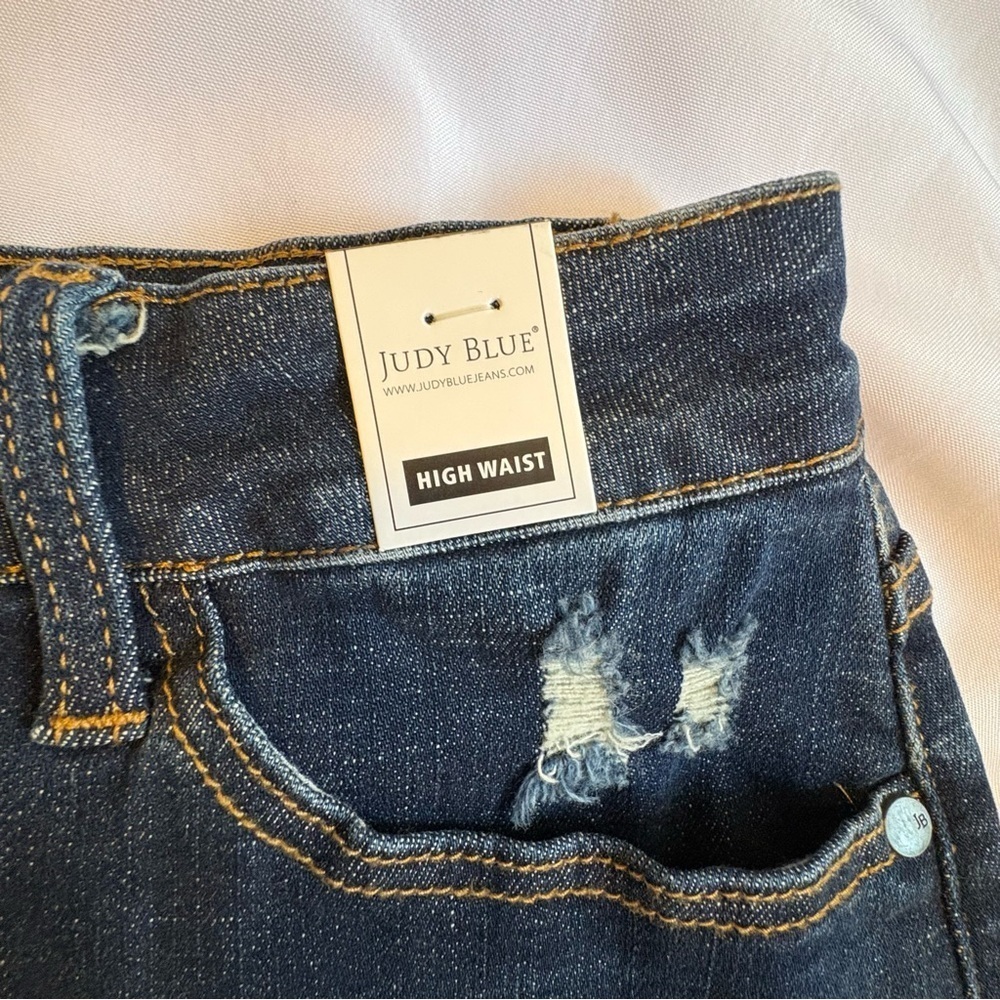NWT Judy Blue Blue 1XL Plus Size High Waisted Distressed Jean Shorts - Picture 5 of 9